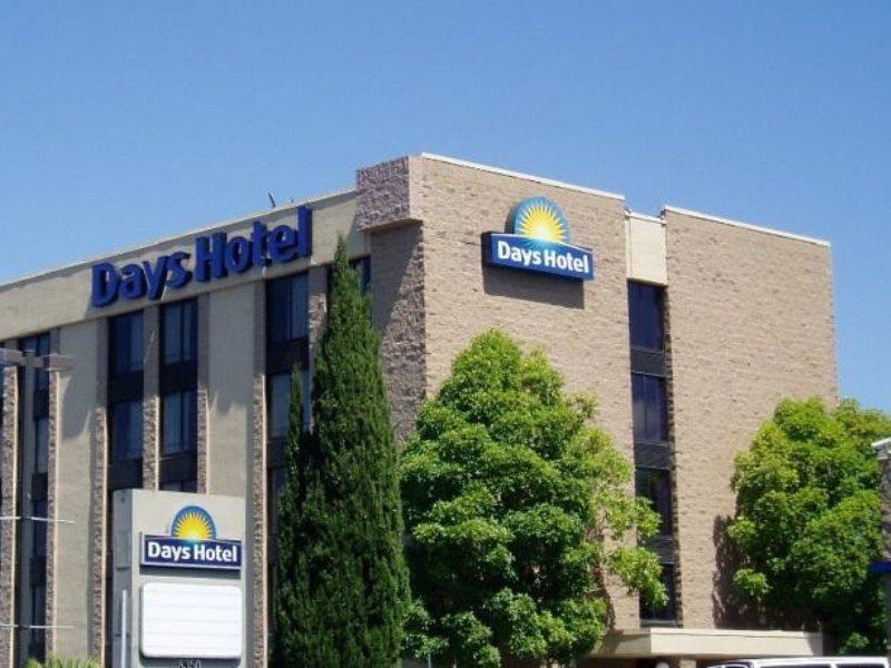 Days Hotel By Wyndham Oakland Airport-Coliseum Exterior photo