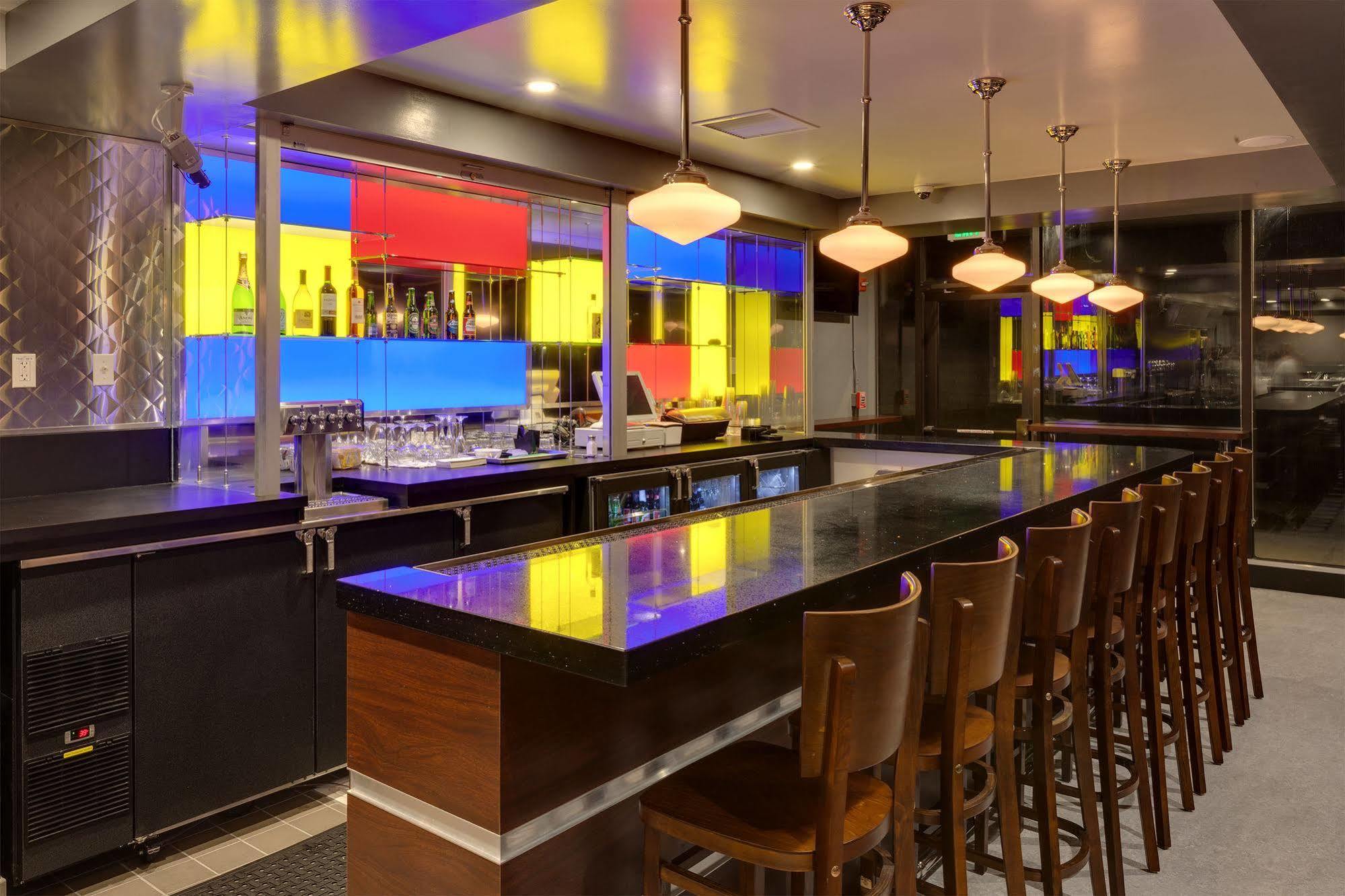 Days Hotel By Wyndham Oakland Airport-Coliseum Exterior photo