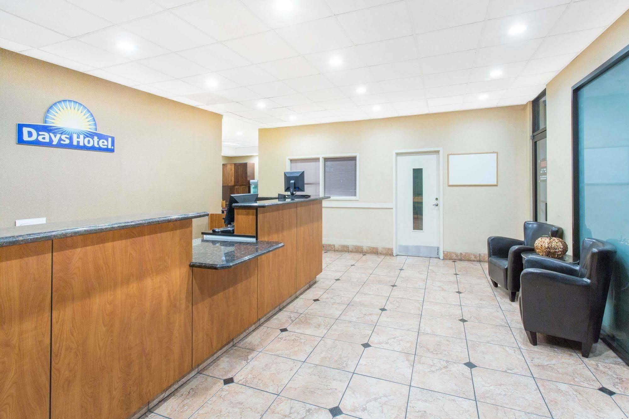Days Hotel By Wyndham Oakland Airport-Coliseum Exterior photo